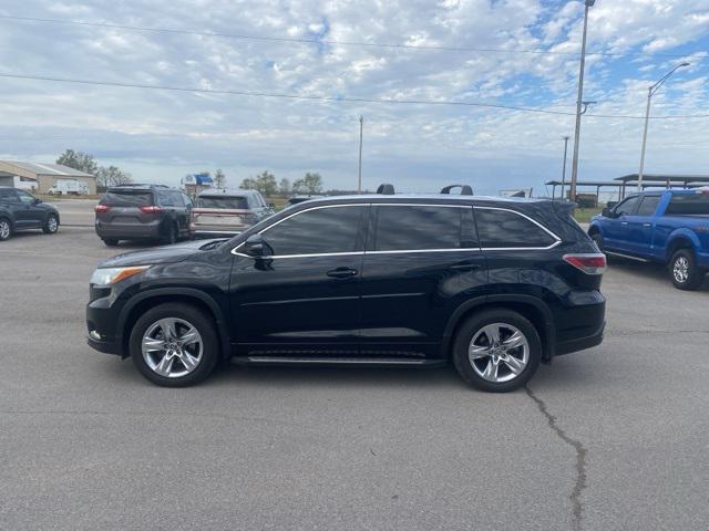 used 2016 Toyota Highlander car, priced at $22,900