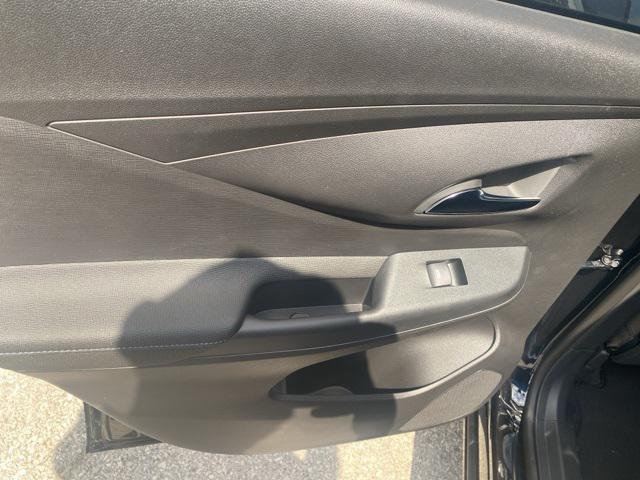 new 2025 Buick Envista car, priced at $29,438