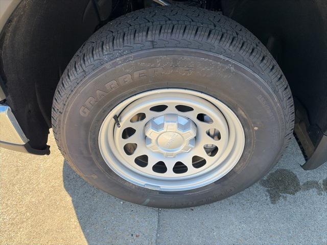 new 2026 GMC Sierra 1500 car, priced at $38,385