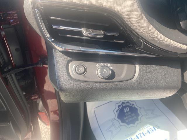 new 2025 Buick Envista car, priced at $30,374