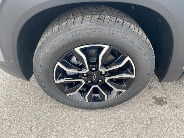 new 2025 Chevrolet TrailBlazer car, priced at $30,595