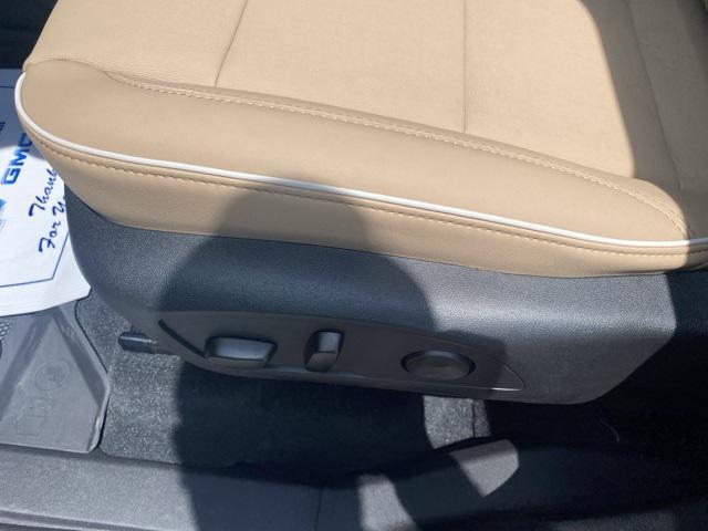 new 2025 Buick Enclave car, priced at $50,028