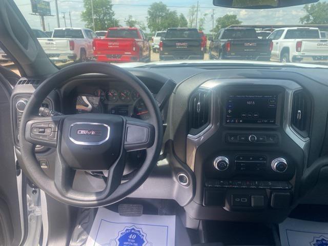 new 2025 GMC Sierra 1500 car, priced at $47,498