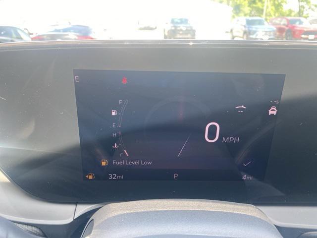 new 2025 Buick Envista car, priced at $29,087