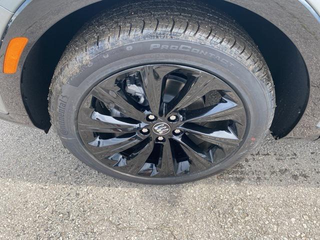 new 2025 Buick Envista car, priced at $29,566