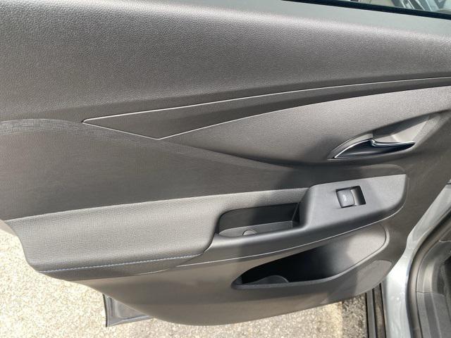 new 2025 Buick Envista car, priced at $29,566
