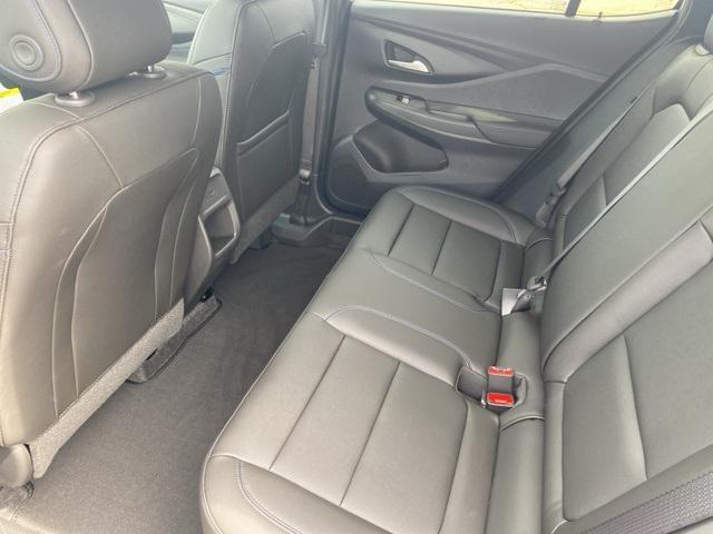 new 2025 Buick Envista car, priced at $29,566