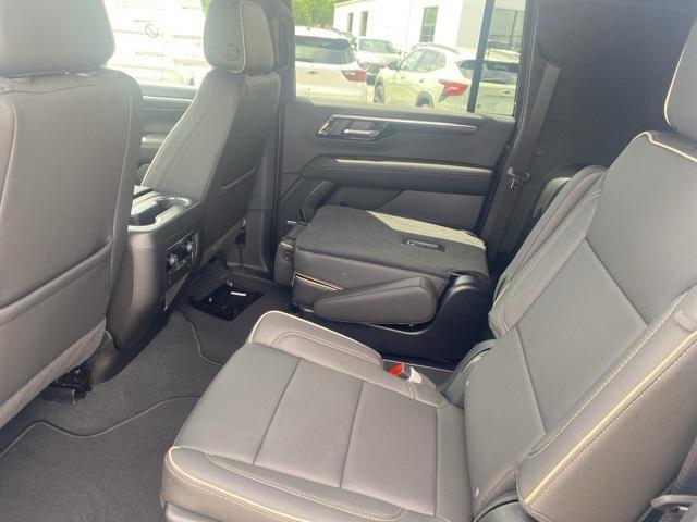 new 2025 Chevrolet Suburban car, priced at $85,545