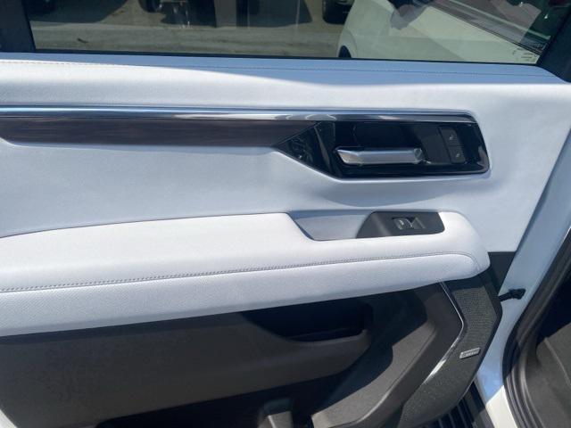 new 2025 Chevrolet Suburban car, priced at $82,996