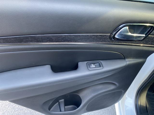 used 2020 Jeep Grand Cherokee car, priced at $30,900