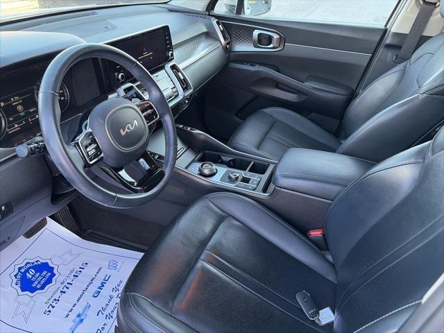 used 2023 Kia Sorento Hybrid car, priced at $30,900