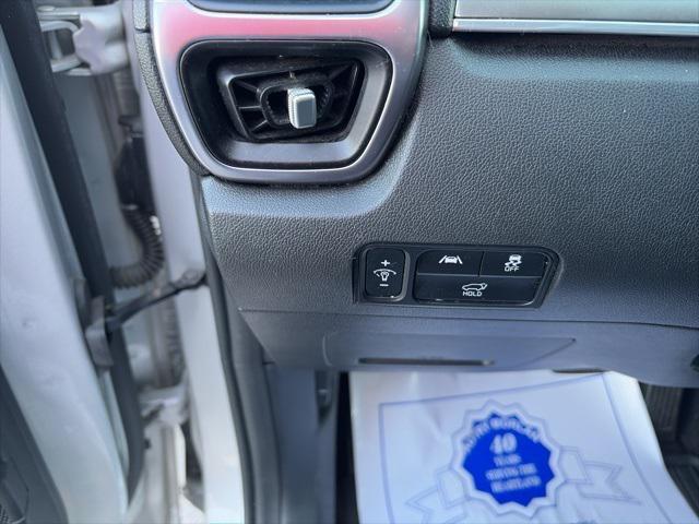 used 2023 Kia Sorento Hybrid car, priced at $30,900