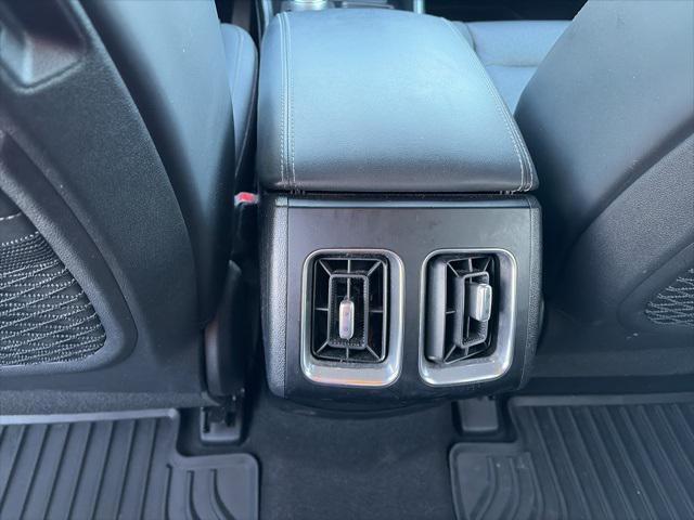 used 2023 Kia Sorento Hybrid car, priced at $30,900