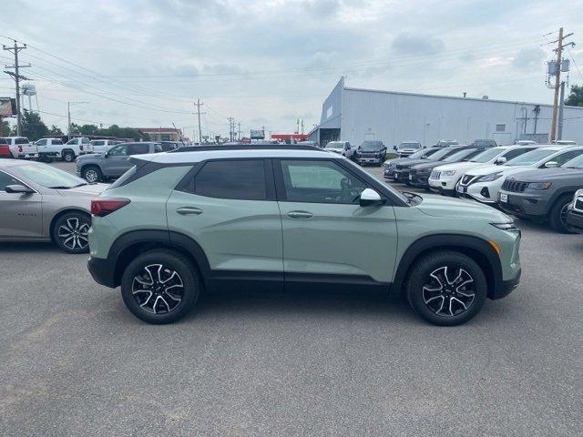 new 2025 Chevrolet TrailBlazer car, priced at $27,995