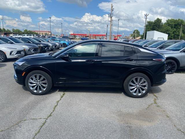 new 2025 Buick Envista car, priced at $30,334