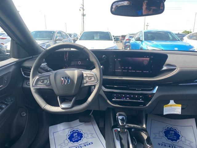 new 2025 Buick Envista car, priced at $30,334