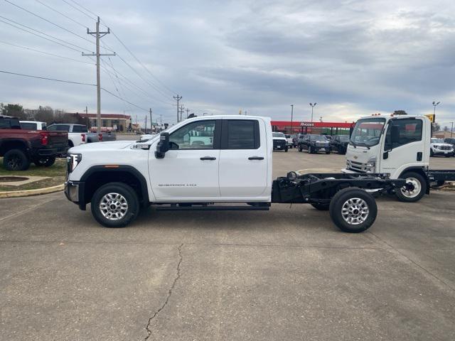 new 2025 GMC Sierra 2500 car, priced at $52,590