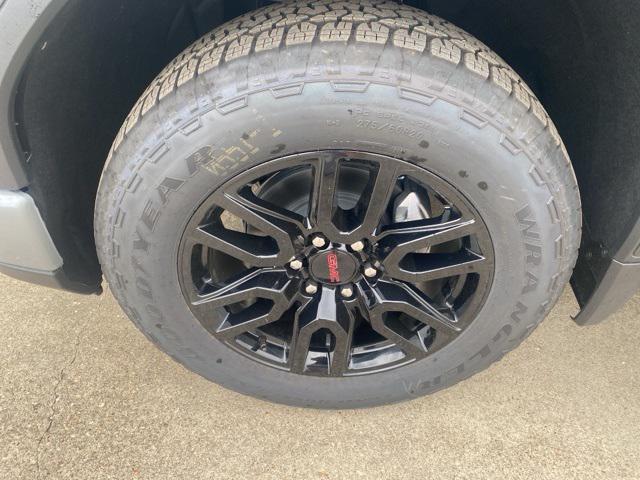new 2025 GMC Sierra 1500 car, priced at $50,668