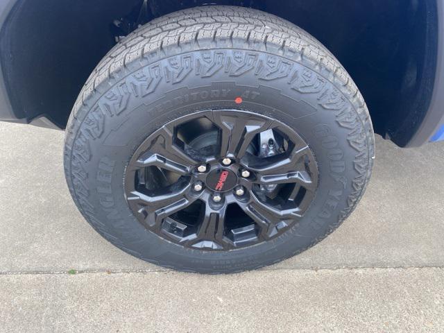 new 2025 GMC Canyon car, priced at $49,015