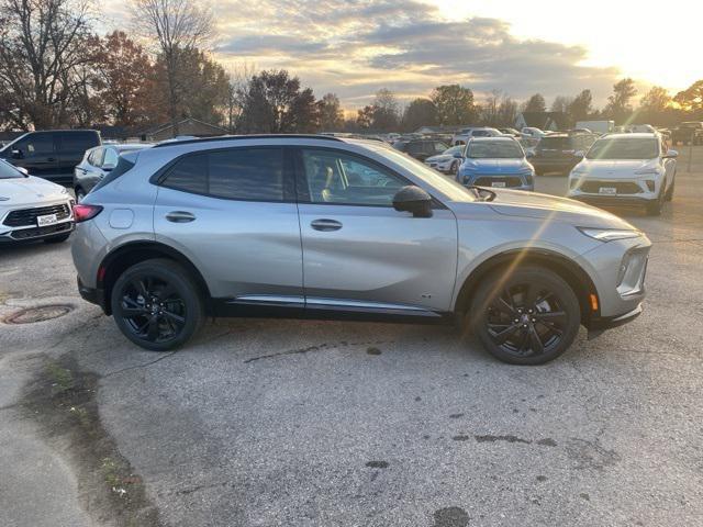 new 2025 Buick Envision car, priced at $40,621