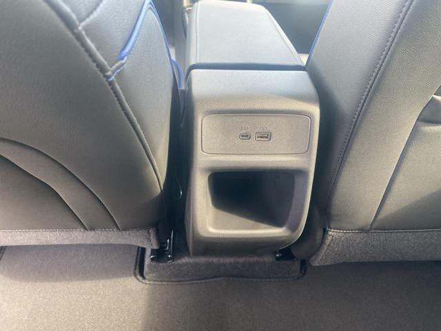 new 2025 Buick Envista car, priced at $29,566