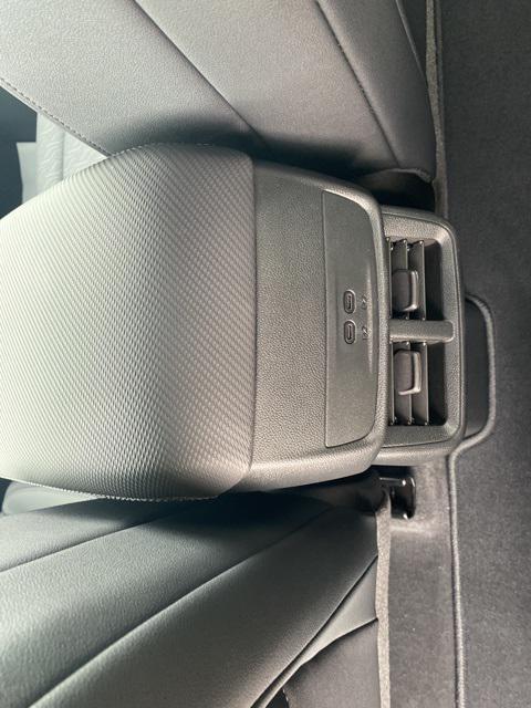 new 2026 Chevrolet Equinox car, priced at $33,090