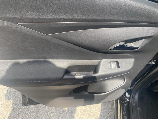 new 2025 Buick Envista car, priced at $29,679