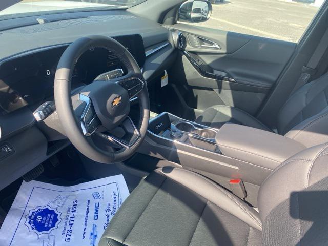 new 2026 Chevrolet Equinox car, priced at $32,045