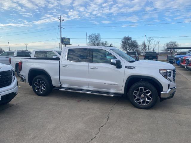 new 2025 GMC Sierra 1500 car, priced at $61,707