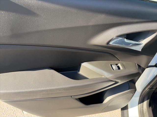 new 2026 Chevrolet Trax car, priced at $25,661