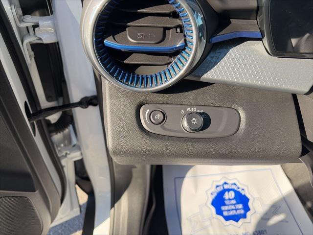 new 2026 Chevrolet Trax car, priced at $25,661