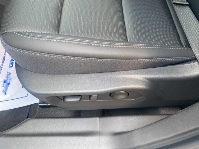 new 2025 Buick Envision car, priced at $37,303