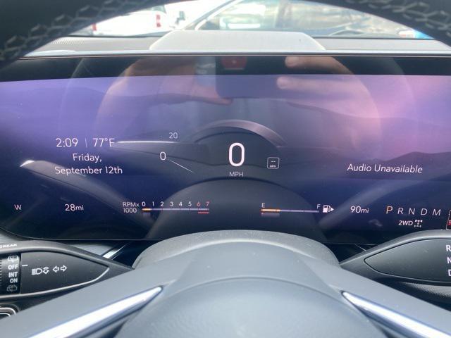 new 2025 Buick Envision car, priced at $37,303