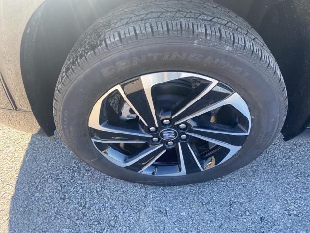 new 2025 Buick Enclave car, priced at $51,084