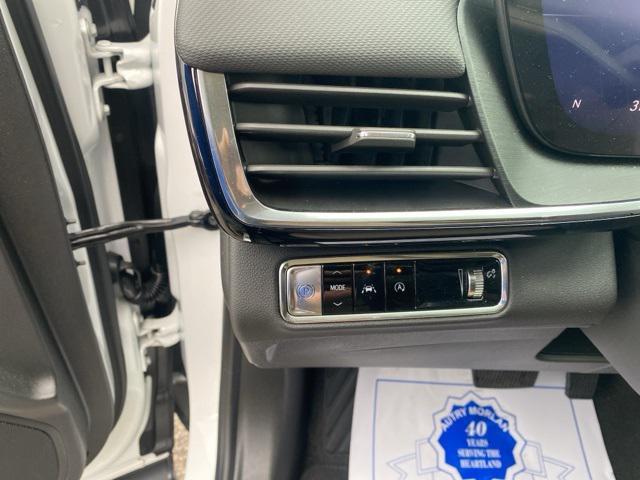 new 2025 Buick Envision car, priced at $37,591