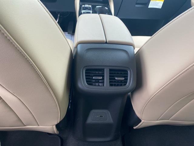 new 2025 Buick Envision car, priced at $37,591