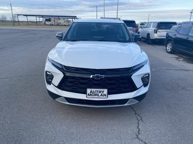 new 2025 Chevrolet Blazer car, priced at $40,150