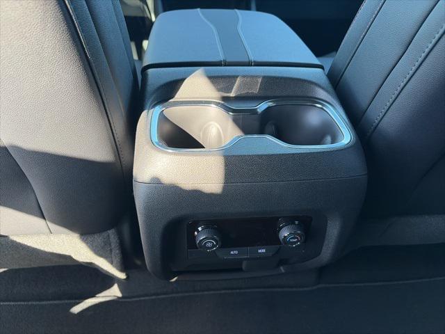 new 2026 Chevrolet Traverse car, priced at $54,357