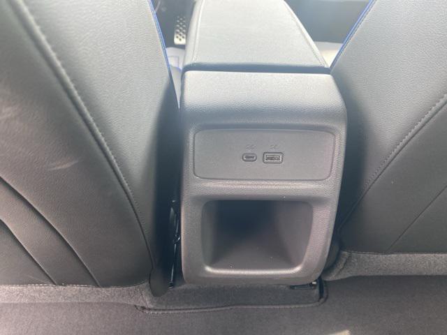 new 2025 Buick Envista car, priced at $28,362