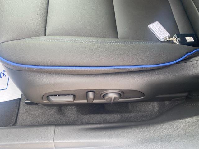 new 2025 Buick Envista car, priced at $28,362