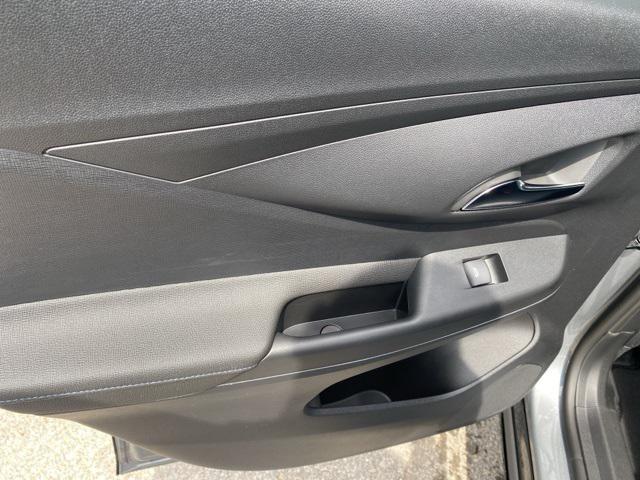 new 2025 Buick Envista car, priced at $29,566