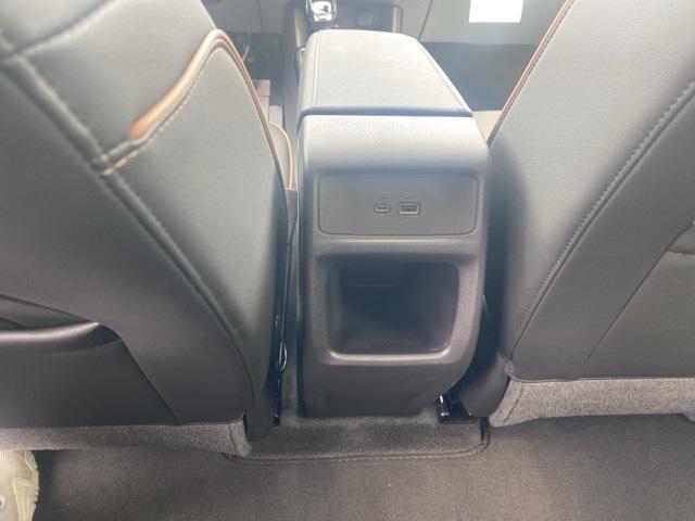 new 2025 Buick Envista car, priced at $29,940