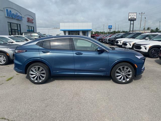 new 2025 Buick Envista car, priced at $30,334