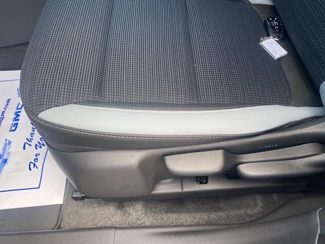 new 2025 Buick Envista car, priced at $25,286