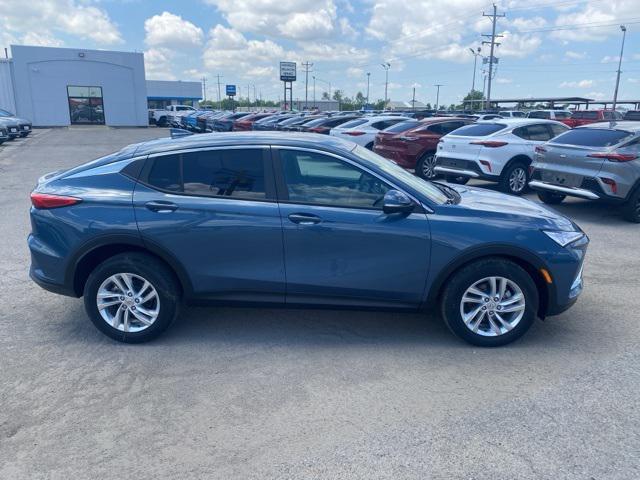 new 2025 Buick Envista car, priced at $25,286