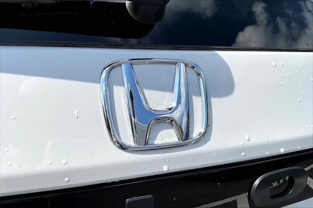 new 2025 Honda Pilot car, priced at $45,780