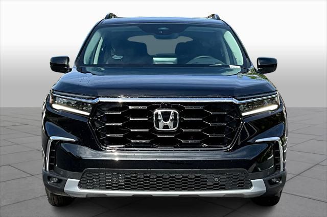 new 2025 Honda Pilot car, priced at $54,475