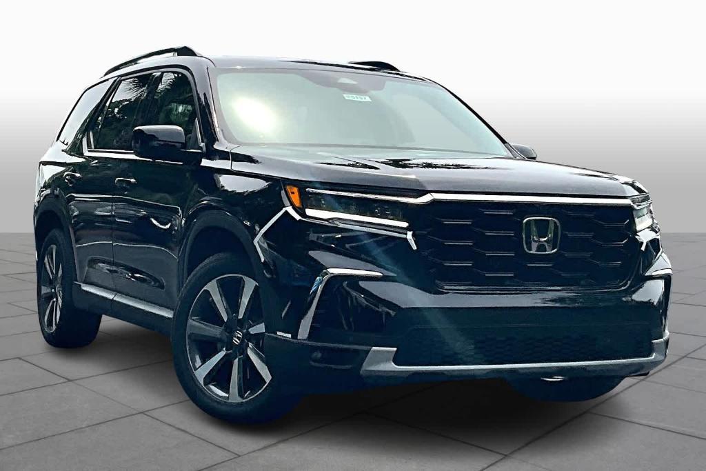 new 2025 Honda Pilot car, priced at $54,475