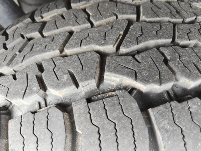 used 2005 Ford F-150 car, priced at $5,995