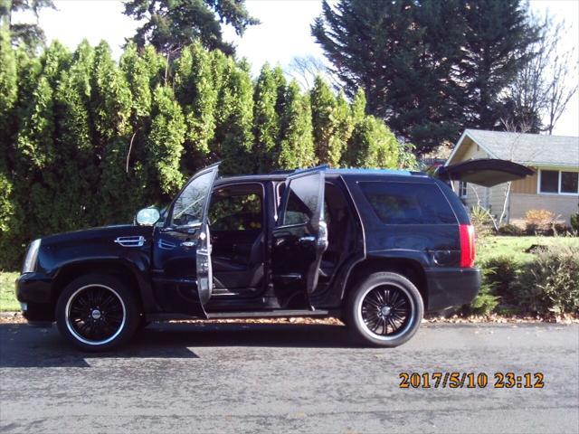 used 2008 Cadillac Escalade car, priced at $5,995